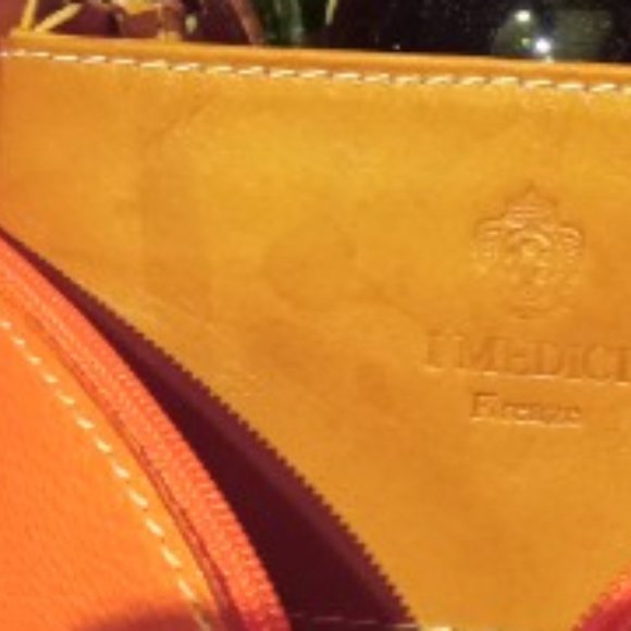 Tiny Bucket Leather Purse by I Medici - Picture 13 of 15